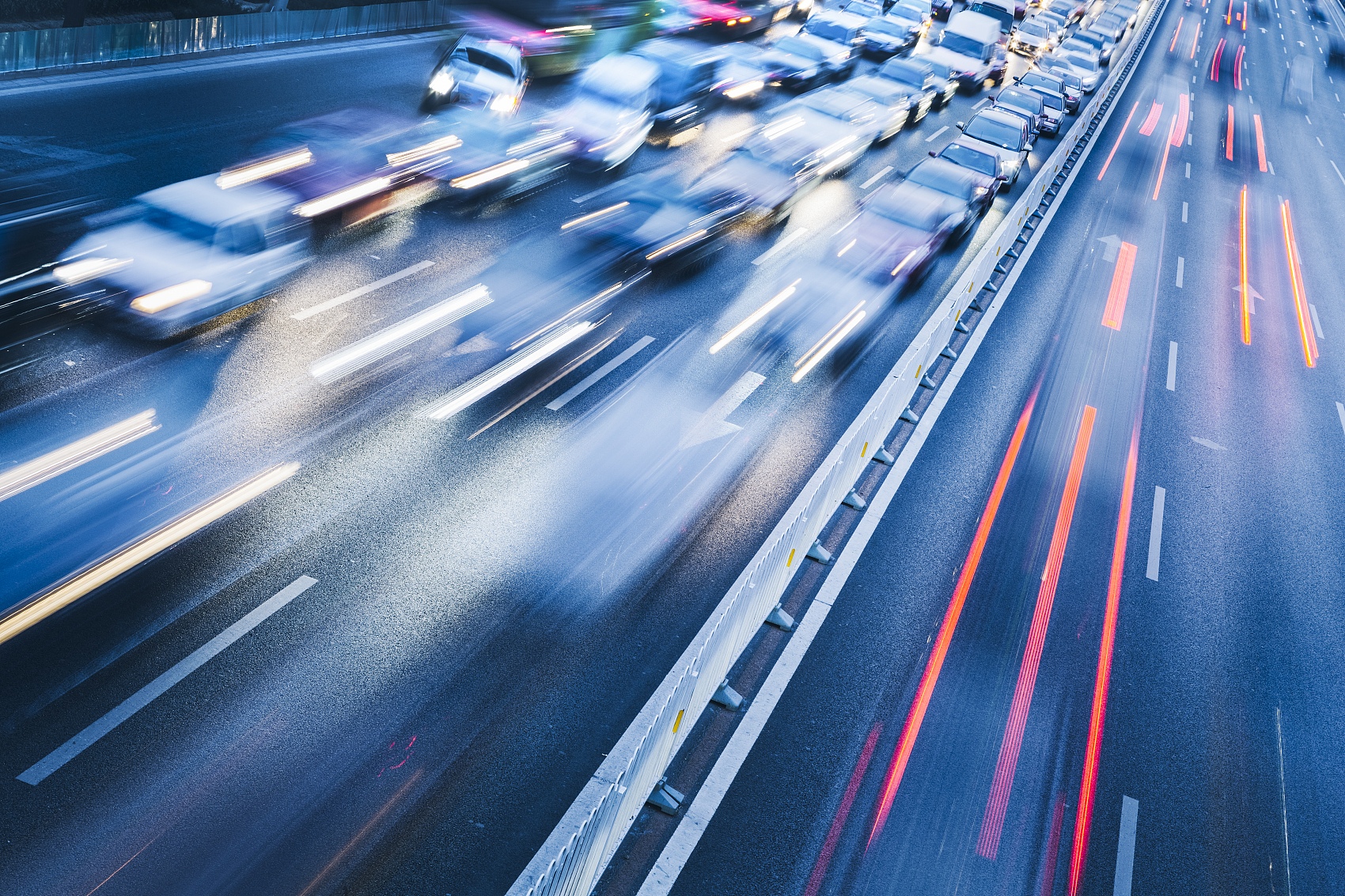 更好的连接，实现更智能的交通